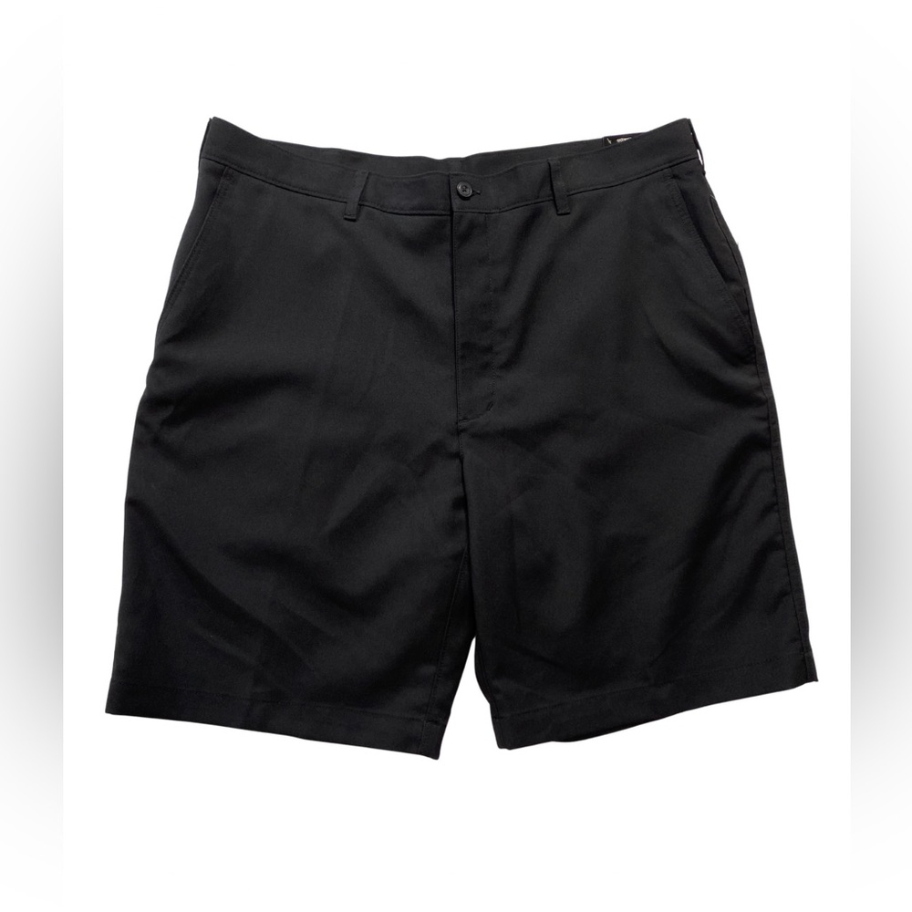 NWT PGA Tour Caviar Black SunFlux Golf Shorts Flat Front Stretch UPF 50+ Size 38